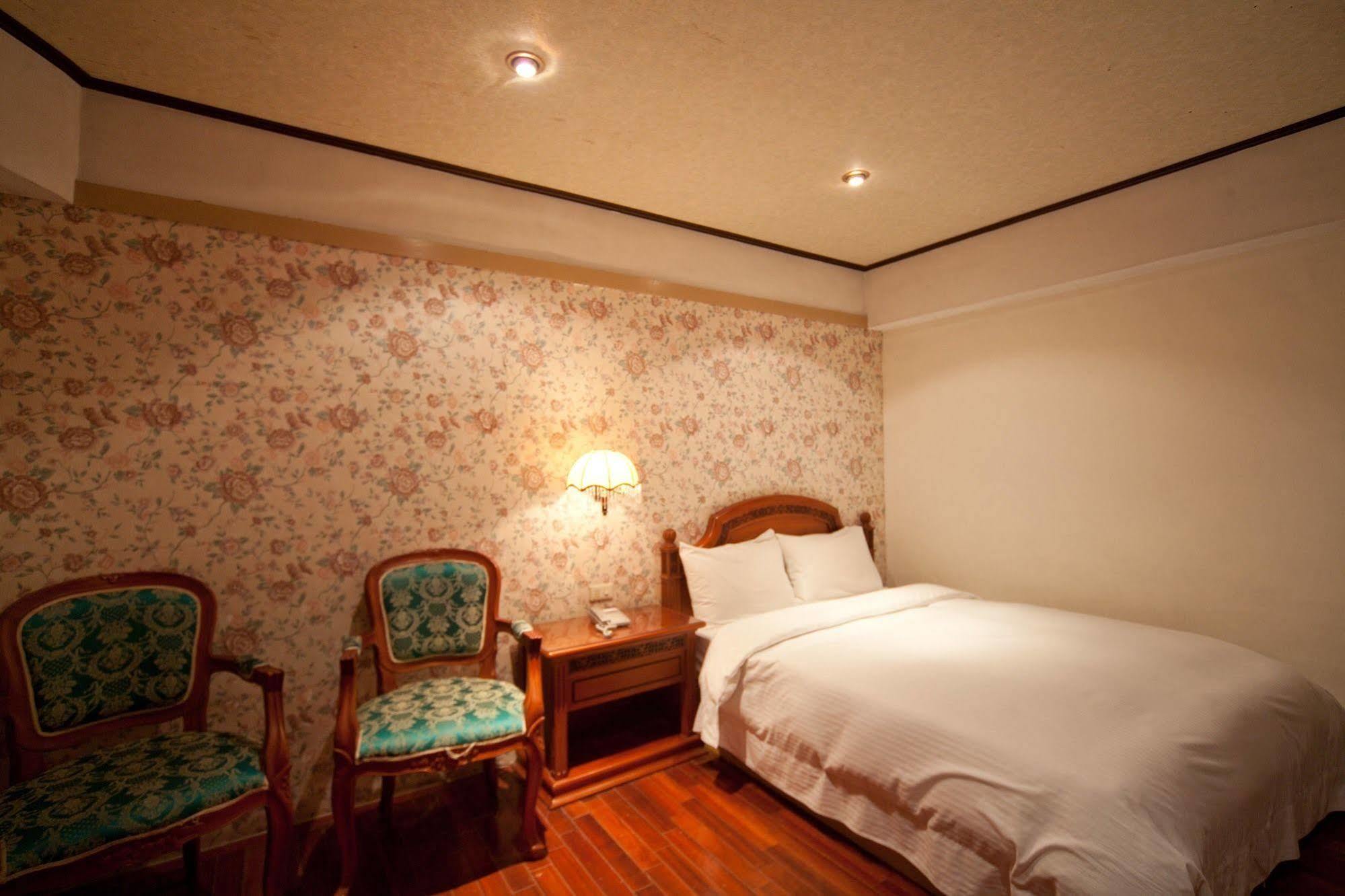 Champagne Hotel Ťiao-si Exteriér fotografie